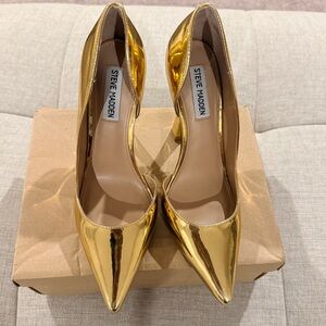 Steve Madden Gold Heels